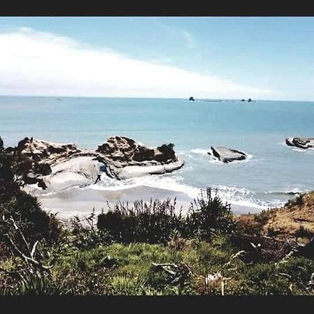 The Hole In The Rock Yurt Cape Foulwind Exterior foto