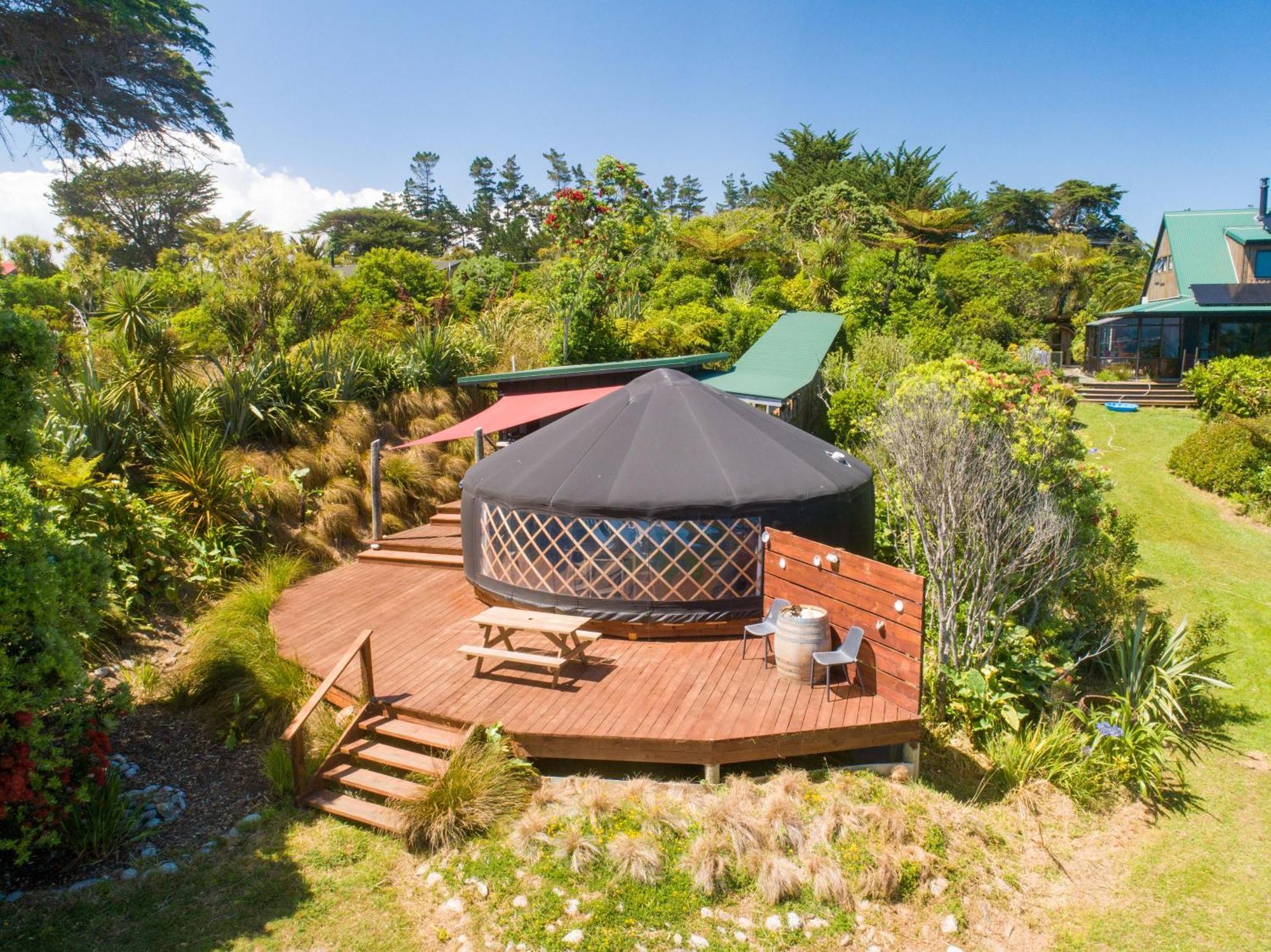 The Hole In The Rock Yurt Cape Foulwind Exterior foto