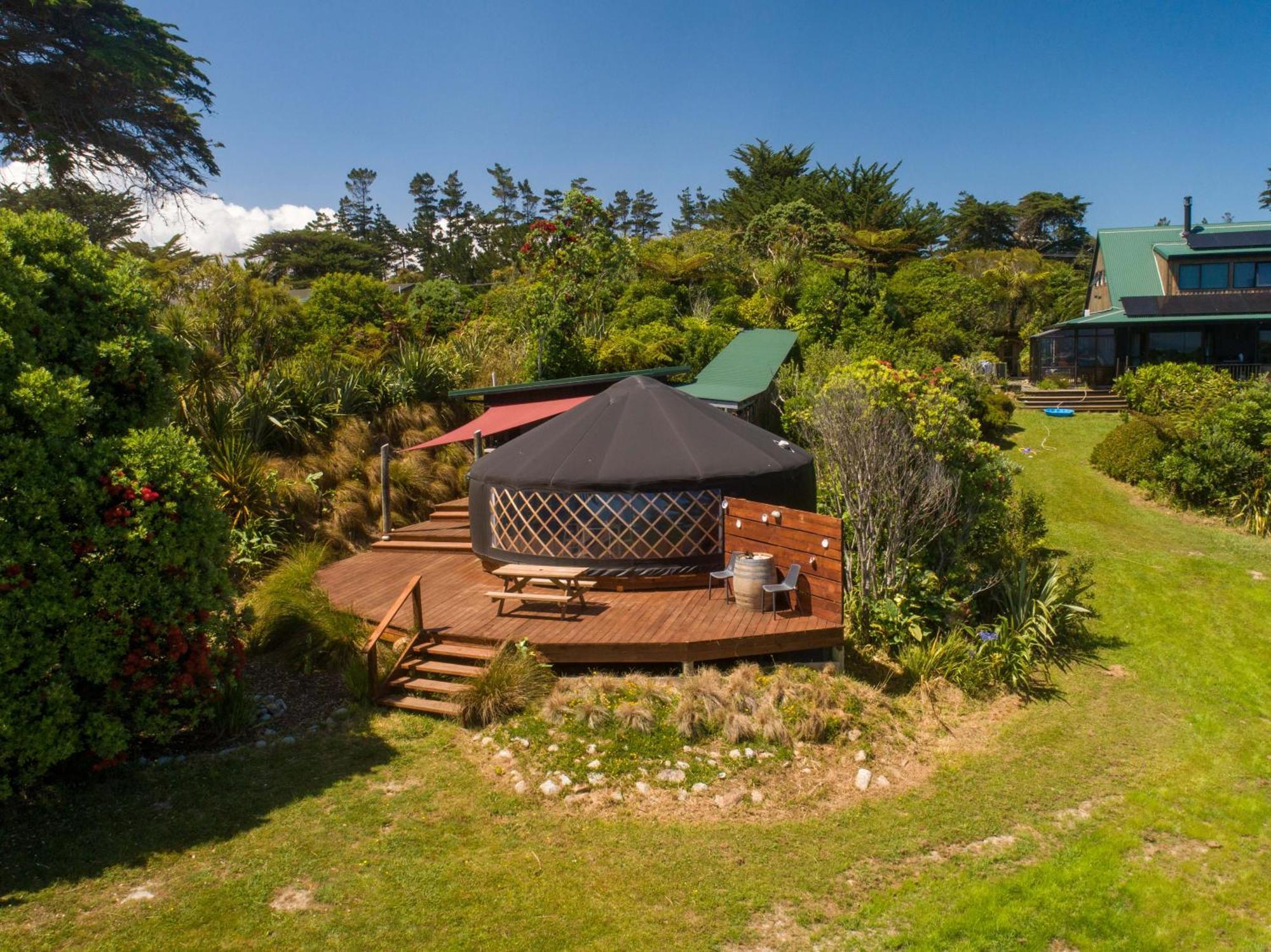 The Hole In The Rock Yurt Cape Foulwind Exterior foto
